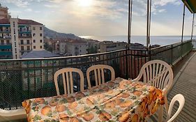 Vista Mare Con Ogni Comfort
