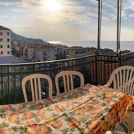 Vista Mare Con Ogni Comfort Varazze Esterno foto